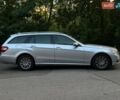 Сірий Мерседес Е-Клас, об'ємом двигуна 2.14 л та пробігом 227 тис. км за 11750 $, фото 7 на Automoto.ua