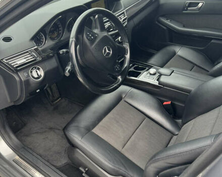 Серый Мерседес Е-Класс, объемом двигателя 2.2 л и пробегом 355 тыс. км за 12499 $, фото 15 на Automoto.ua