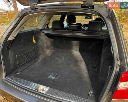 Серый Мерседес Е-Класс, объемом двигателя 3 л и пробегом 350 тыс. км за 10990 $, фото 26 на Automoto.ua