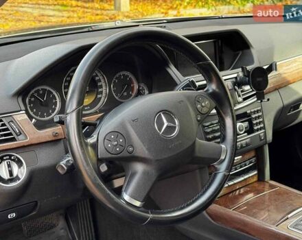 Серый Мерседес Е-Класс, объемом двигателя 3 л и пробегом 350 тыс. км за 10990 $, фото 14 на Automoto.ua