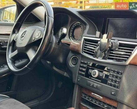 Серый Мерседес Е-Класс, объемом двигателя 3 л и пробегом 350 тыс. км за 10990 $, фото 33 на Automoto.ua
