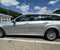 Серый Мерседес Е-Класс, объемом двигателя 2.2 л и пробегом 252 тыс. км за 10999 $, фото 2 на Automoto.ua