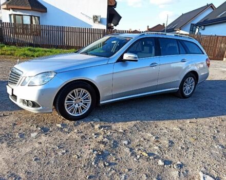 Серый Мерседес Е-Класс, объемом двигателя 0 л и пробегом 231 тыс. км за 12950 $, фото 2 на Automoto.ua
