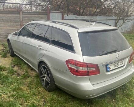 Сірий Мерседес Е-Клас, об'ємом двигуна 2.1 л та пробігом 3 тис. км за 6500 $, фото 3 на Automoto.ua