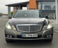 Серый Мерседес Е-Класс, объемом двигателя 3 л и пробегом 350 тыс. км за 8500 $, фото 1 на Automoto.ua