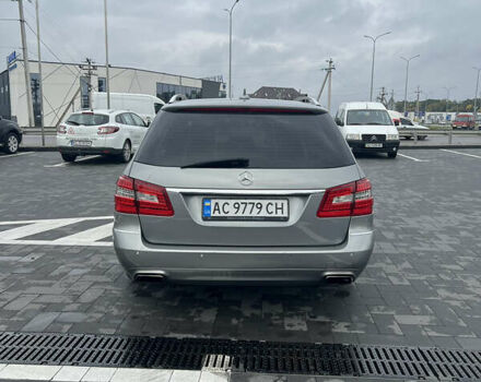Серый Мерседес Е-Класс, объемом двигателя 2.2 л и пробегом 355 тыс. км за 12499 $, фото 7 на Automoto.ua