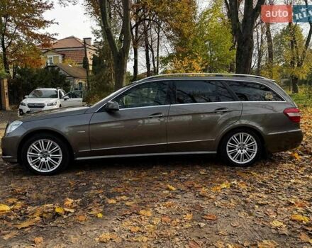 Серый Мерседес Е-Класс, объемом двигателя 3 л и пробегом 350 тыс. км за 10990 $, фото 11 на Automoto.ua