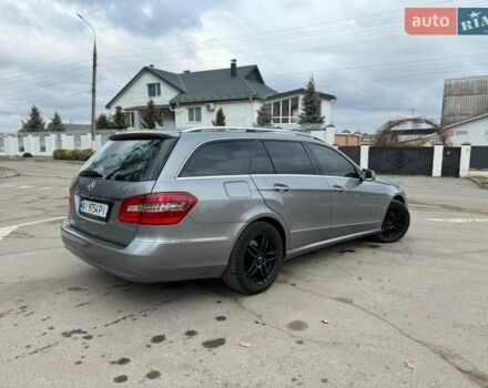 Сірий Мерседес Е-Клас, об'ємом двигуна 2.2 л та пробігом 350 тис. км за 10999 $, фото 17 на Automoto.ua