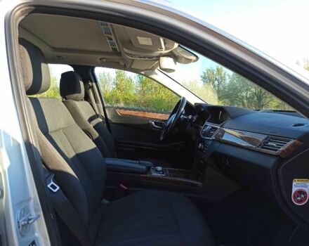 Серый Мерседес Е-Класс, объемом двигателя 0 л и пробегом 231 тыс. км за 12950 $, фото 16 на Automoto.ua