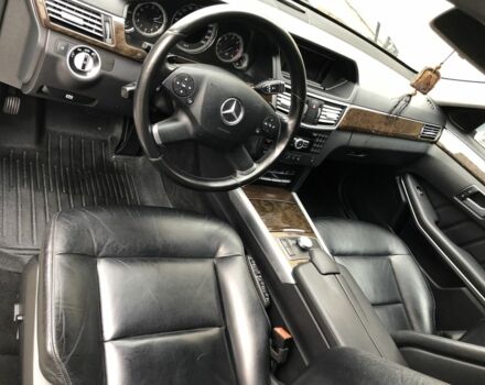 Серый Мерседес Е-Класс, объемом двигателя 2.2 л и пробегом 315 тыс. км за 12900 $, фото 10 на Automoto.ua