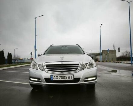 Серый Мерседес Е-Класс, объемом двигателя 2.14 л и пробегом 318 тыс. км за 13800 $, фото 2 на Automoto.ua