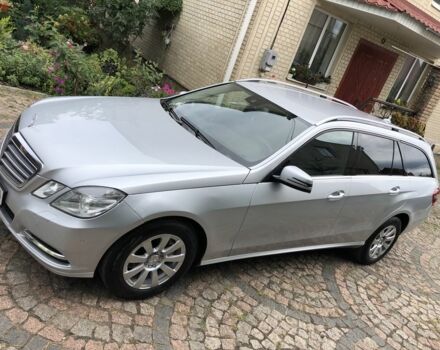 Серый Мерседес Е-Класс, объемом двигателя 2.2 л и пробегом 315 тыс. км за 12900 $, фото 5 на Automoto.ua