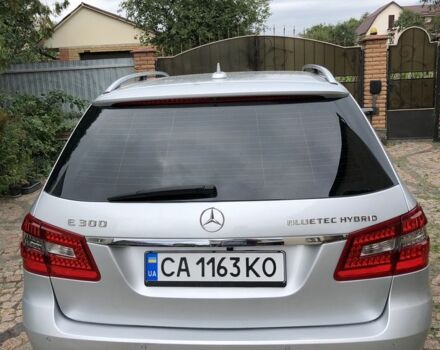 Серый Мерседес Е-Класс, объемом двигателя 2.2 л и пробегом 315 тыс. км за 12900 $, фото 8 на Automoto.ua