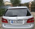 Серый Мерседес Е-Класс, объемом двигателя 2.2 л и пробегом 315 тыс. км за 13000 $, фото 7 на Automoto.ua