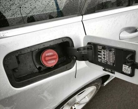 Серый Мерседес Е-Класс, объемом двигателя 2.14 л и пробегом 318 тыс. км за 13800 $, фото 8 на Automoto.ua