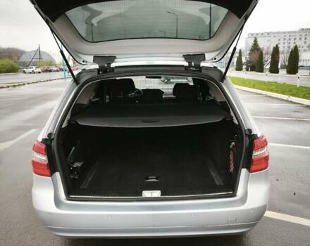 Серый Мерседес Е-Класс, объемом двигателя 2.14 л и пробегом 318 тыс. км за 13800 $, фото 6 на Automoto.ua