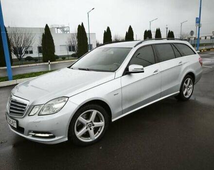 Серый Мерседес Е-Класс, объемом двигателя 2.14 л и пробегом 318 тыс. км за 13800 $, фото 1 на Automoto.ua