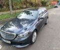 Серый Мерседес Е-Класс, объемом двигателя 2.14 л и пробегом 262 тыс. км за 14000 $, фото 1 на Automoto.ua