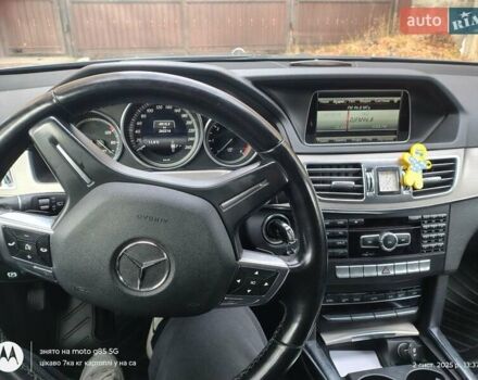 Серый Мерседес Е-Класс, объемом двигателя 2.14 л и пробегом 262 тыс. км за 15500 $, фото 2 на Automoto.ua
