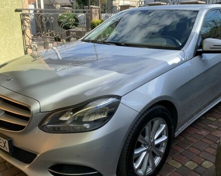 Серый Мерседес Е-Класс, объемом двигателя 2.1 л и пробегом 260 тыс. км за 18300 $, фото 3 на Automoto.ua