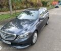 Серый Мерседес Е-Класс, объемом двигателя 2.14 л и пробегом 262 тыс. км за 15500 $, фото 1 на Automoto.ua