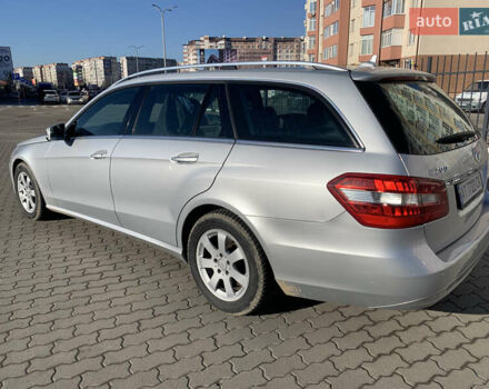 Сірий Мерседес Е-Клас, об'ємом двигуна 2.2 л та пробігом 320 тис. км за 11500 $, фото 5 на Automoto.ua