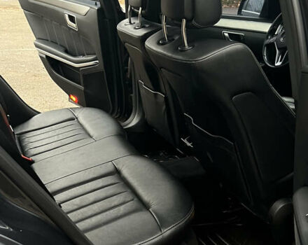 Серый Мерседес Е-Класс, объемом двигателя 3 л и пробегом 347 тыс. км за 18000 $, фото 22 на Automoto.ua