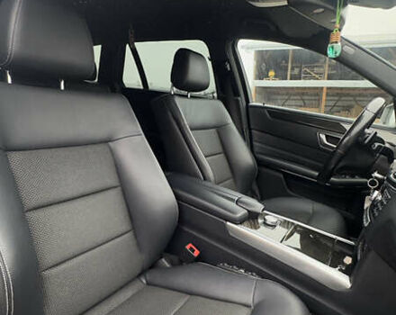 Серый Мерседес Е-Класс, объемом двигателя 3 л и пробегом 300 тыс. км за 19900 $, фото 6 на Automoto.ua