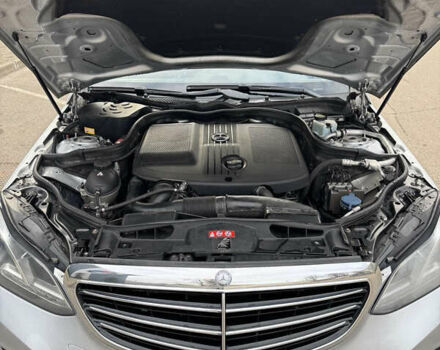 Сірий Мерседес Е-Клас, об'ємом двигуна 2.1 л та пробігом 330 тис. км за 15333 $, фото 14 на Automoto.ua