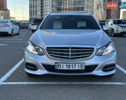 Сірий Мерседес Е-Клас, об'ємом двигуна 2.2 л та пробігом 217 тис. км за 13350 $, фото 69 на Automoto.ua