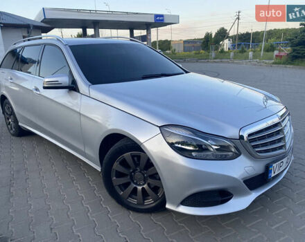Серый Мерседес Е-Класс, объемом двигателя 2.2 л и пробегом 290 тыс. км за 13500 $, фото 2 на Automoto.ua