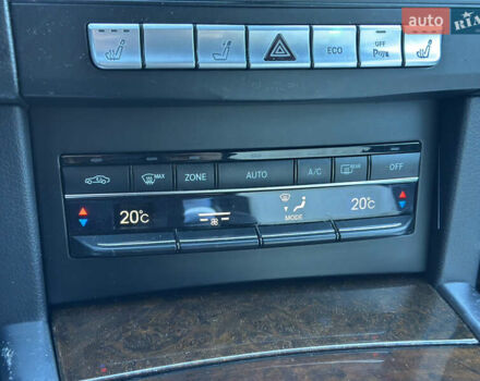 Сірий Мерседес Е-Клас, об'ємом двигуна 2.2 л та пробігом 217 тис. км за 13350 $, фото 51 на Automoto.ua