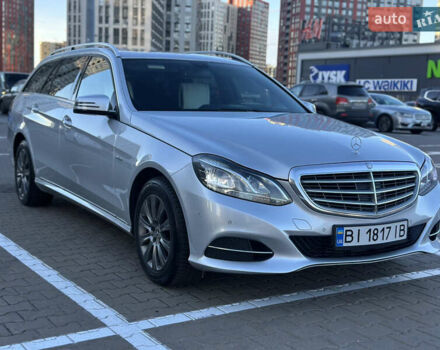 Сірий Мерседес Е-Клас, об'ємом двигуна 2.2 л та пробігом 217 тис. км за 13350 $, фото 68 на Automoto.ua