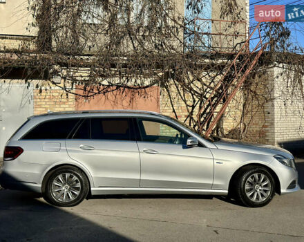 Сірий Мерседес Е-Клас, об'ємом двигуна 2.2 л та пробігом 217 тис. км за 13350 $, фото 14 на Automoto.ua