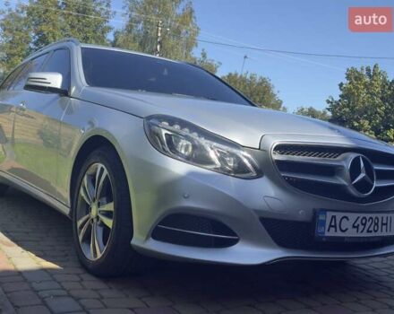 Серый Мерседес Е-Класс, объемом двигателя 2.1 л и пробегом 358 тыс. км за 18900 $, фото 13 на Automoto.ua