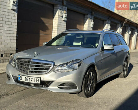 Сірий Мерседес Е-Клас, об'ємом двигуна 2.2 л та пробігом 217 тис. км за 13350 $, фото 17 на Automoto.ua