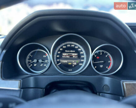 Сірий Мерседес Е-Клас, об'ємом двигуна 2.2 л та пробігом 217 тис. км за 13350 $, фото 27 на Automoto.ua