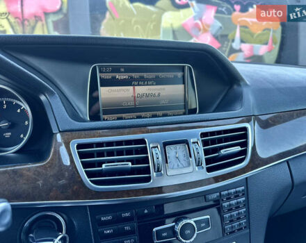 Сірий Мерседес Е-Клас, об'ємом двигуна 2.2 л та пробігом 217 тис. км за 13350 $, фото 25 на Automoto.ua