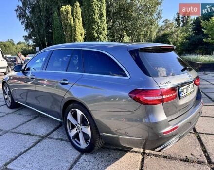 Серый Мерседес Е-Класс, объемом двигателя 3 л и пробегом 120 тыс. км за 23900 $, фото 7 на Automoto.ua