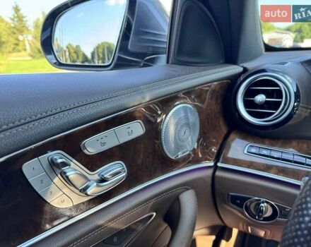 Серый Мерседес Е-Класс, объемом двигателя 3 л и пробегом 120 тыс. км за 23900 $, фото 12 на Automoto.ua
