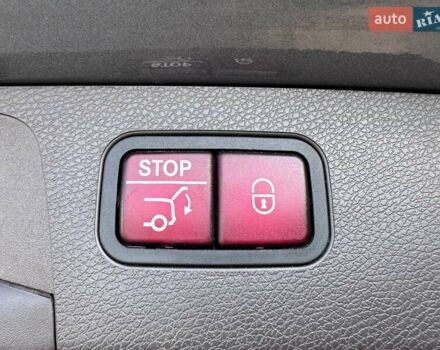 Серый Мерседес Е-Класс, объемом двигателя 3 л и пробегом 120 тыс. км за 23900 $, фото 34 на Automoto.ua