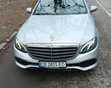 Серый Мерседес Е-Класс, объемом двигателя 2 л и пробегом 300 тыс. км за 18000 $, фото 4 на Automoto.ua