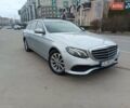 Серый Мерседес Е-Класс, объемом двигателя 2 л и пробегом 300 тыс. км за 18000 $, фото 9 на Automoto.ua
