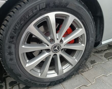 Серый Мерседес Е-Класс, объемом двигателя 2 л и пробегом 300 тыс. км за 18000 $, фото 12 на Automoto.ua