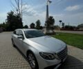 Серый Мерседес Е-Класс, объемом двигателя 2 л и пробегом 300 тыс. км за 18000 $, фото 2 на Automoto.ua