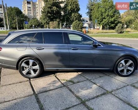 Серый Мерседес Е-Класс, объемом двигателя 3 л и пробегом 120 тыс. км за 23900 $, фото 4 на Automoto.ua