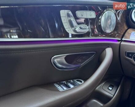 Серый Мерседес Е-Класс, объемом двигателя 3 л и пробегом 120 тыс. км за 23900 $, фото 25 на Automoto.ua