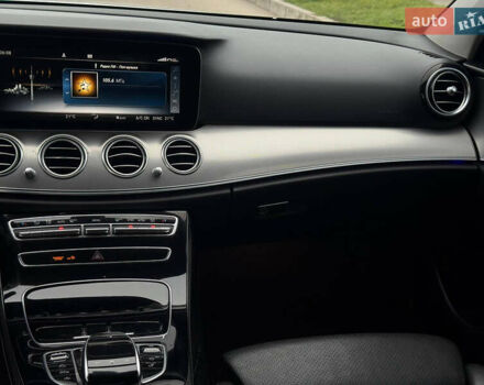 Серый Мерседес Е-Класс, объемом двигателя 1.95 л и пробегом 185 тыс. км за 24000 $, фото 12 на Automoto.ua