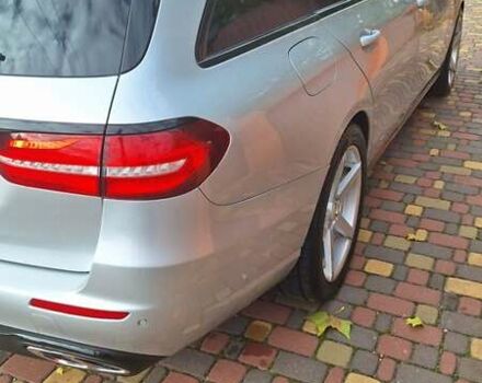 Мерседес Е-Класс 2017 в Борисполе на Automoto.ua Серый Мерседес Е-Класс, объемом двигателя 1.95 л и пробегом 183 тыс. км за 20500 $, фото 23 на Automoto.ua