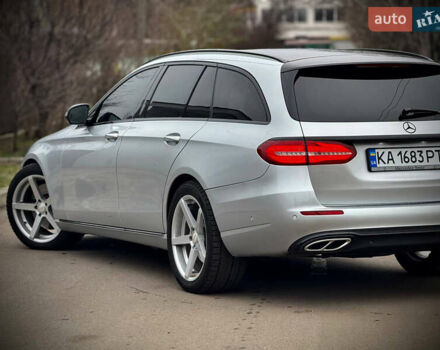 Серый Мерседес Е-Класс, объемом двигателя 1.95 л и пробегом 185 тыс. км за 24000 $, фото 9 на Automoto.ua